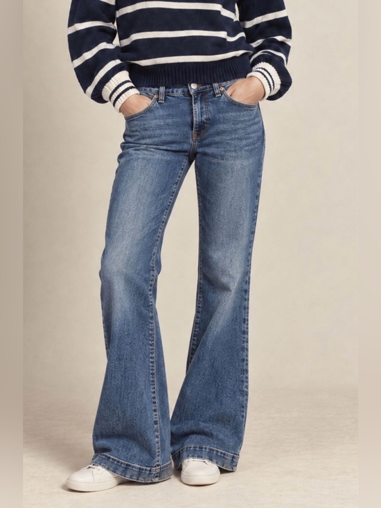 Good American Denim - Good American Dark Blue Flare Jeans with trouser hem